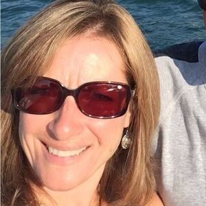 Meet your Posher, Sheila